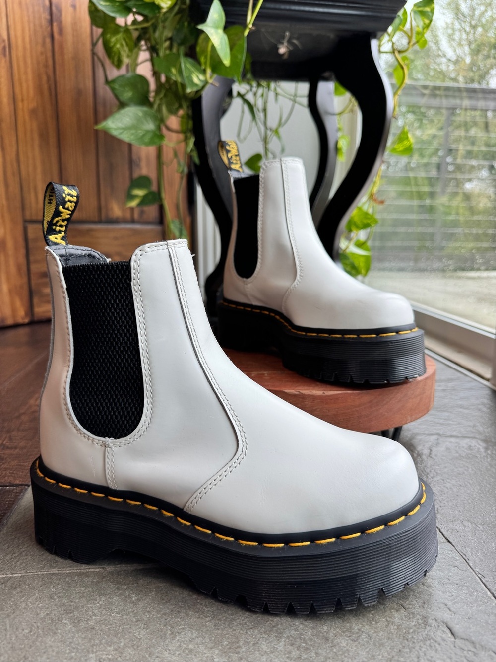 Dr. Martens 2976 Quad Platform Chelsea Boots